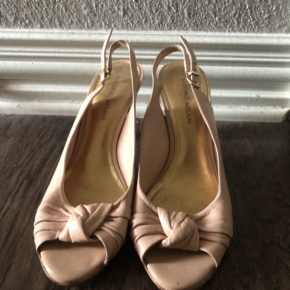 🔥 Price Firm🔥Donating Soon Antonio Melani Heels GUC!!